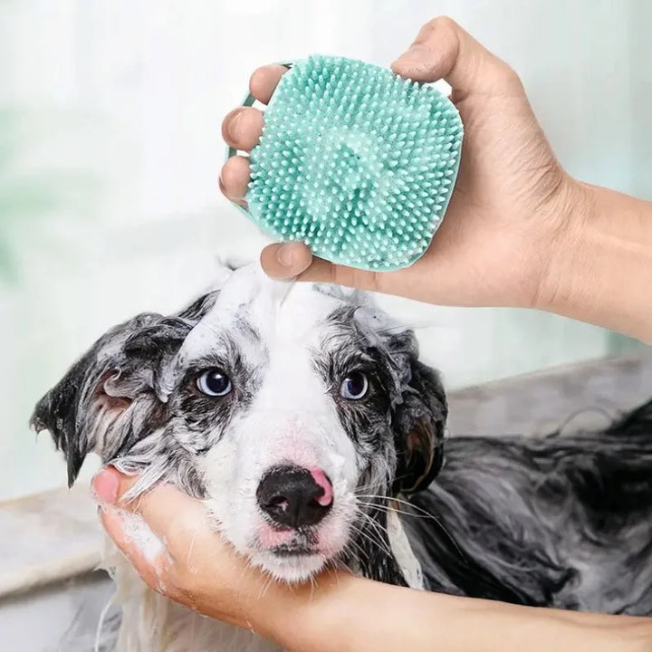 Silicone Pet Bath Massage Gloves – Gentle Grooming Brush for Dogs & Cats