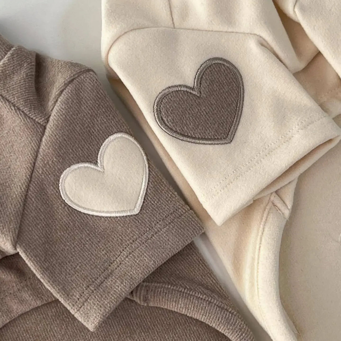 🧸 Cute Bear Love Winter Dog Hoodie – Warm Pet Sweatshirt
